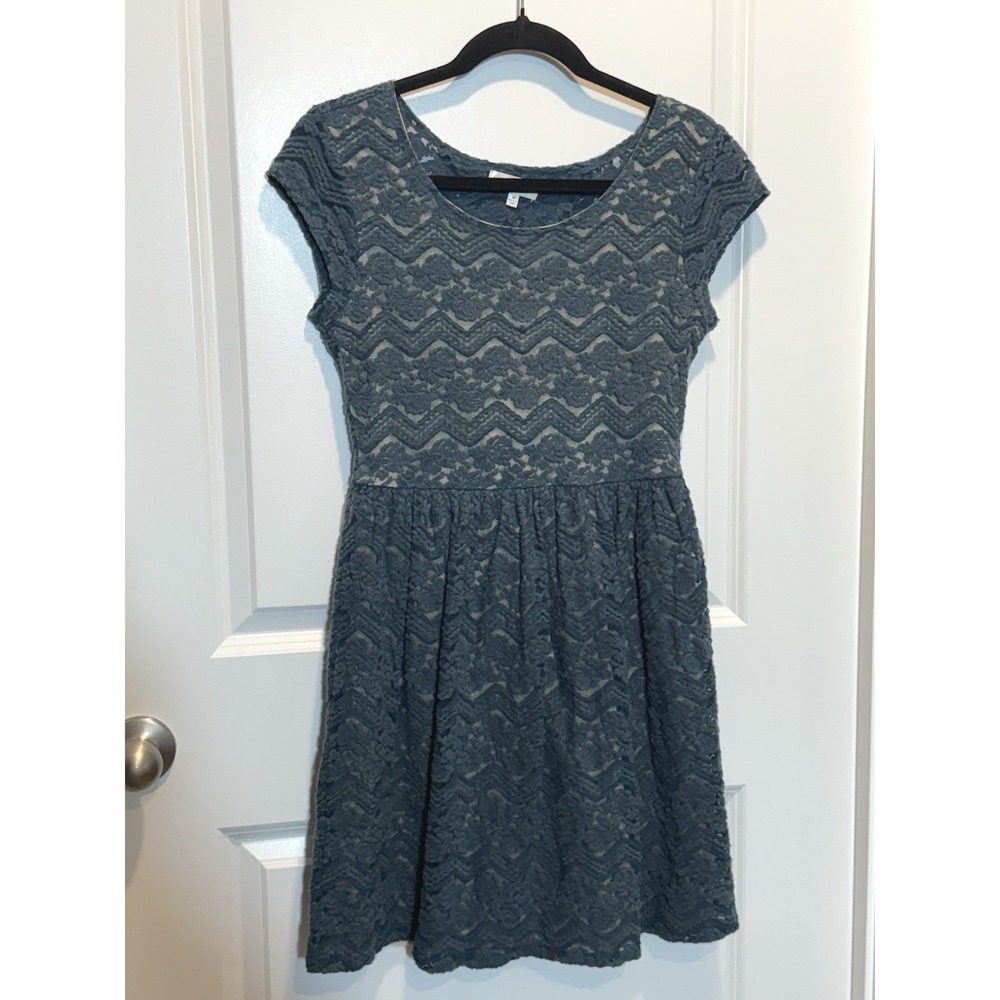 Emerald Sundae Women's Lace Dress M Teal Chevron Cap Sleeve Cutout Back Y2K